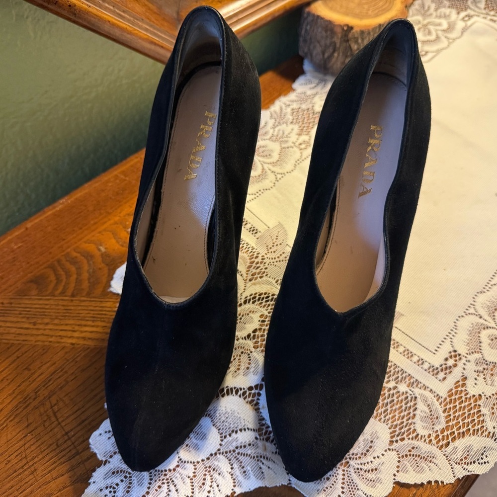 Prada Women's Black Suede Shoes - Picture 3 of 16